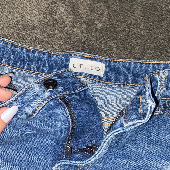 Jean shorts - Picture 2 of 5